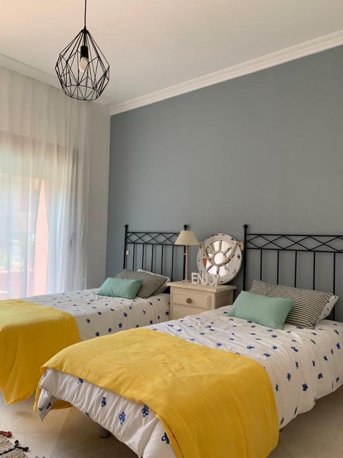 Beachside In Apartament *